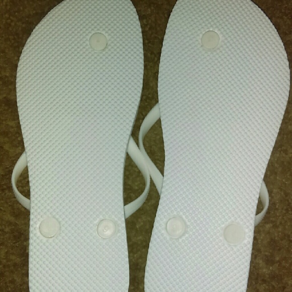 Ladies FLIP FLOPS - Picture 3 of 3